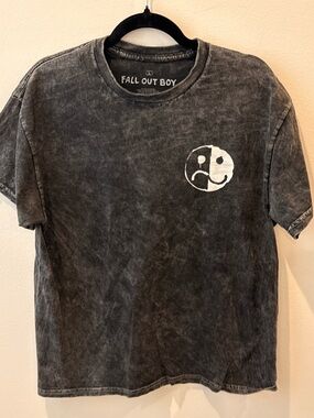 Men's Fall Out Boy Gray Short Sleeve Tee size Large